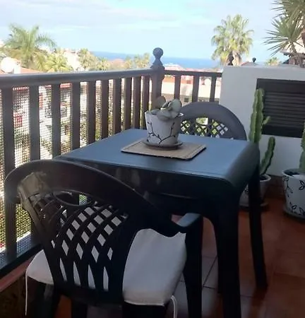 Edificio Tagor Botanico, La Paz * プエルト・デ・ラ・クルス